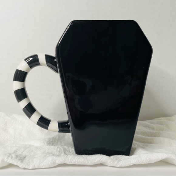 Jack Skellington Coffin mug 20oz - Picture 2 of 4